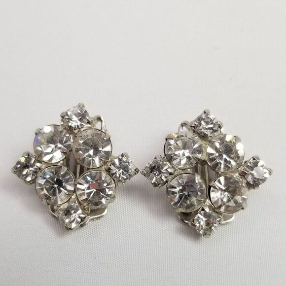 Vintage Silver Rhinestone Cluster Clip On Earrings, Sparkly Retro Estate - Picture 2 of 6